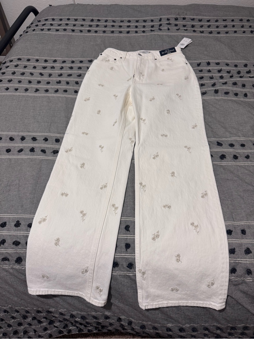 Abercrombie & Fitch Curve Love High Rise ’90s Relaxed Jeans